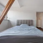 Haus Lägenhet *