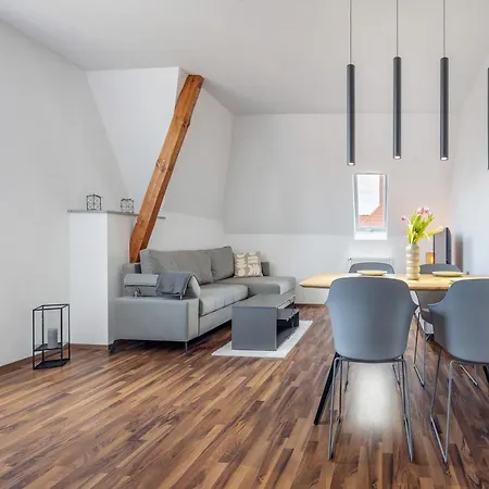Apartment Haus *